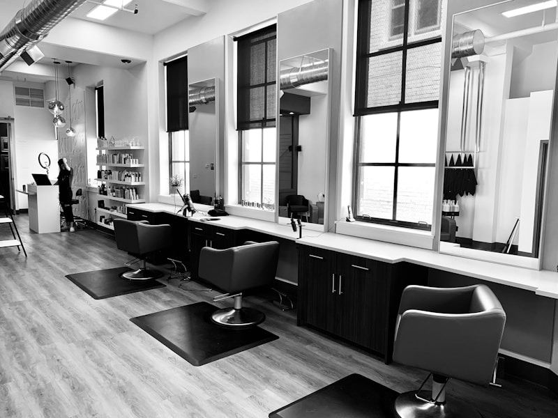 Luxe Hair Studio website preview